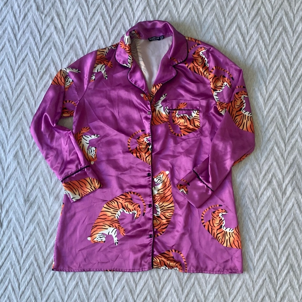 FLASH SALE - $6 Nasty Gal Tiger Sleep Shirt